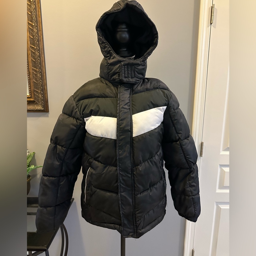 CB Sports- Boys Size Large (14/16) Winter Puffer Jacket NWOT